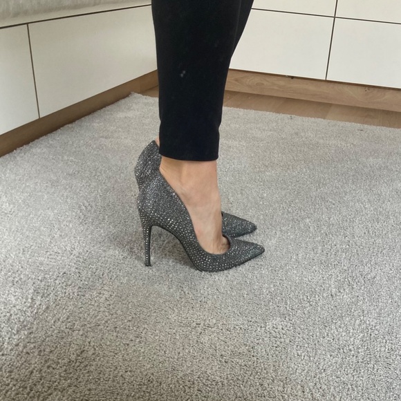 Steve Madden Sparkly Pumps - Picture 3 of 4